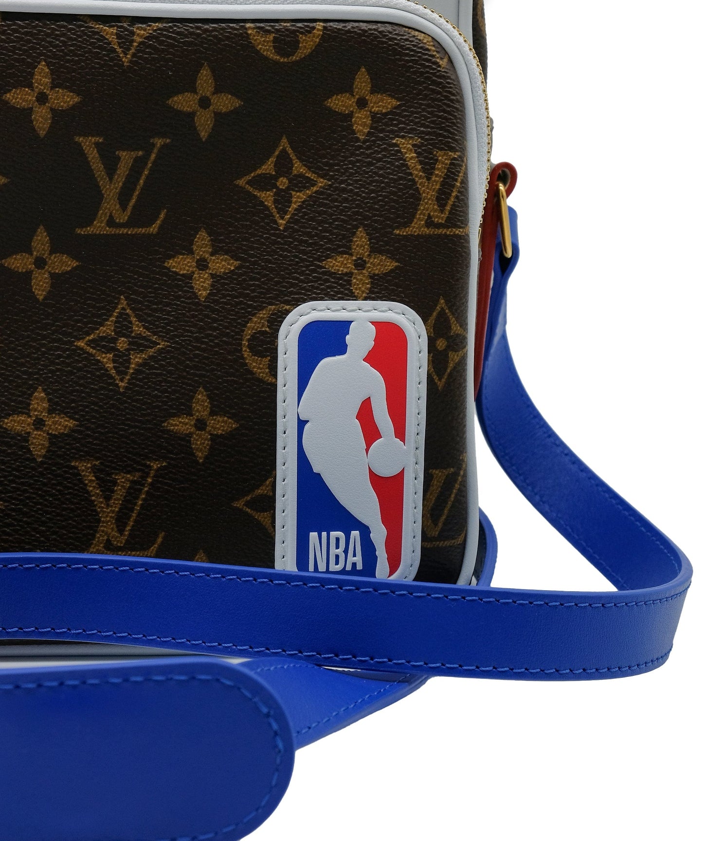Louis Vuitton x NBA Nil MessengerMonogram with blue strap RJC3160
