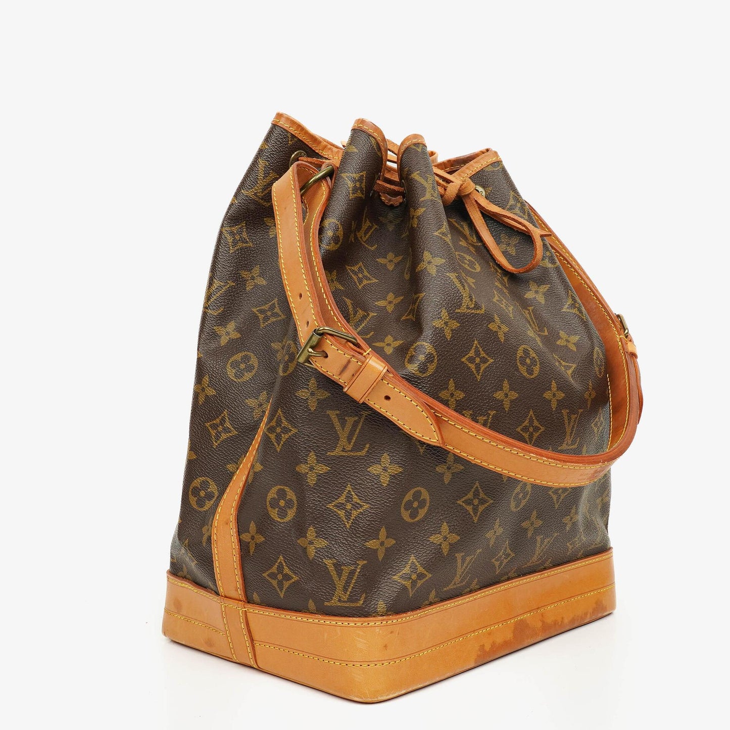 Louis Vuitton Noe GM Monogram Canvas Shoulder Bag