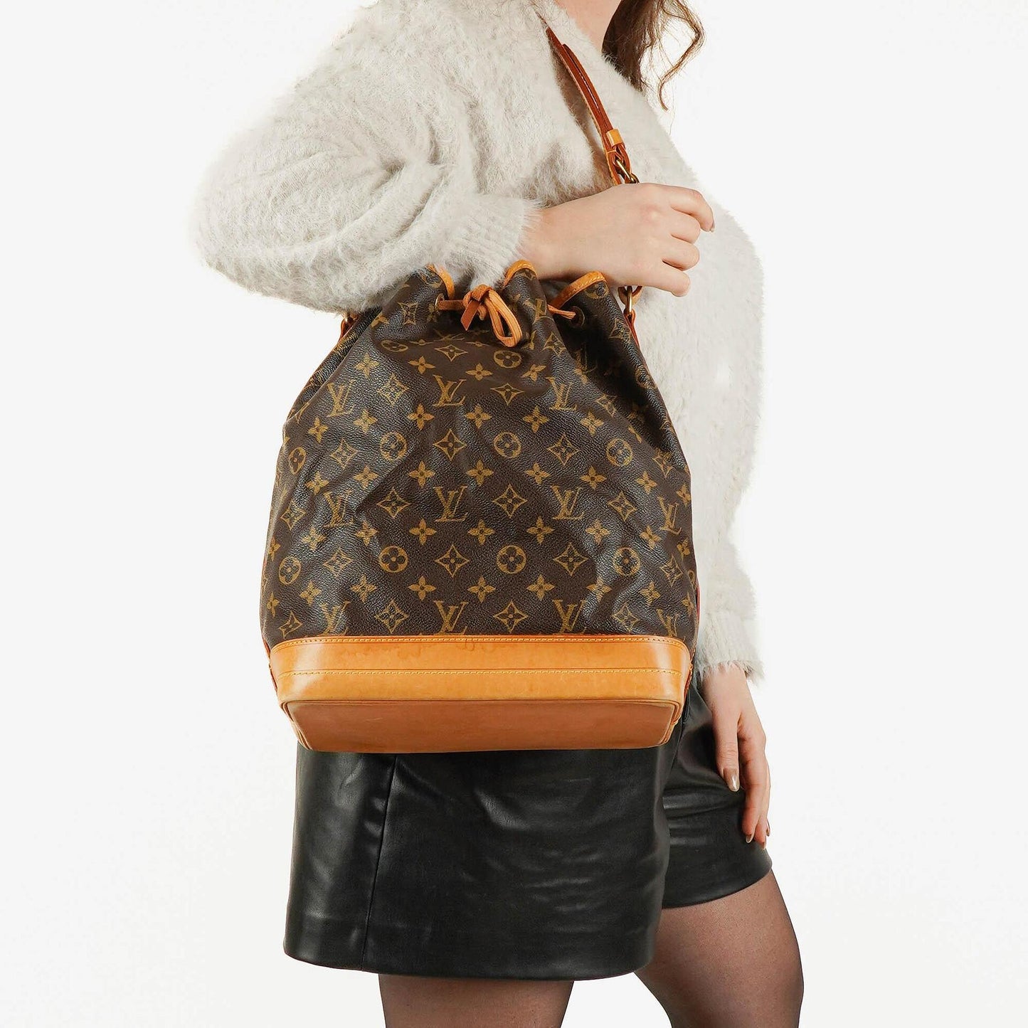 Louis Vuitton Noe GM Monogram Canvas Shoulder Bag