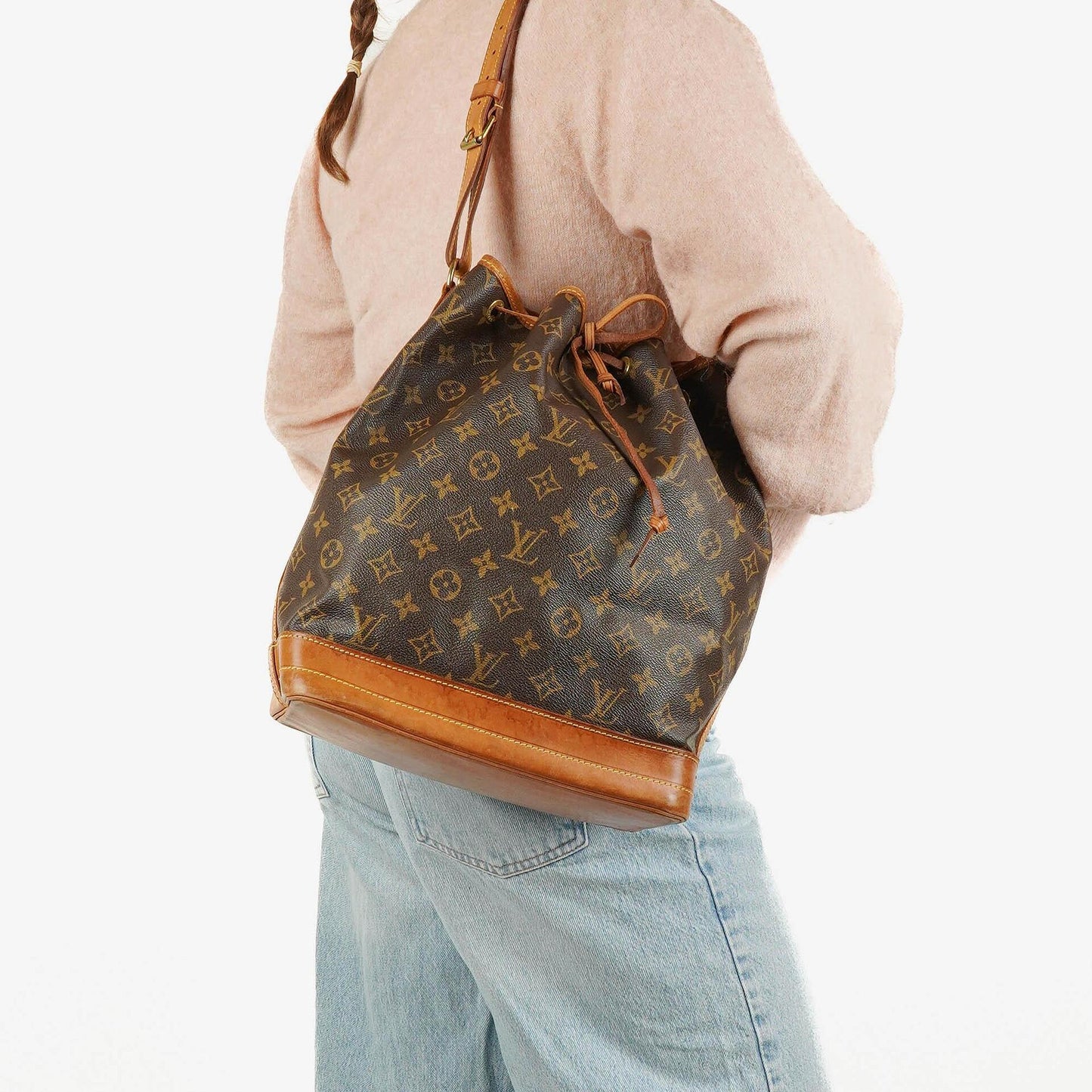 Louis Vuitton Noe GM Monogram Canvas Shoulder Bag