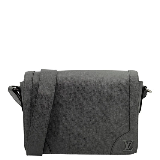 LOUIS VUITTON MEN'S TAIGA MESSENGER BAG