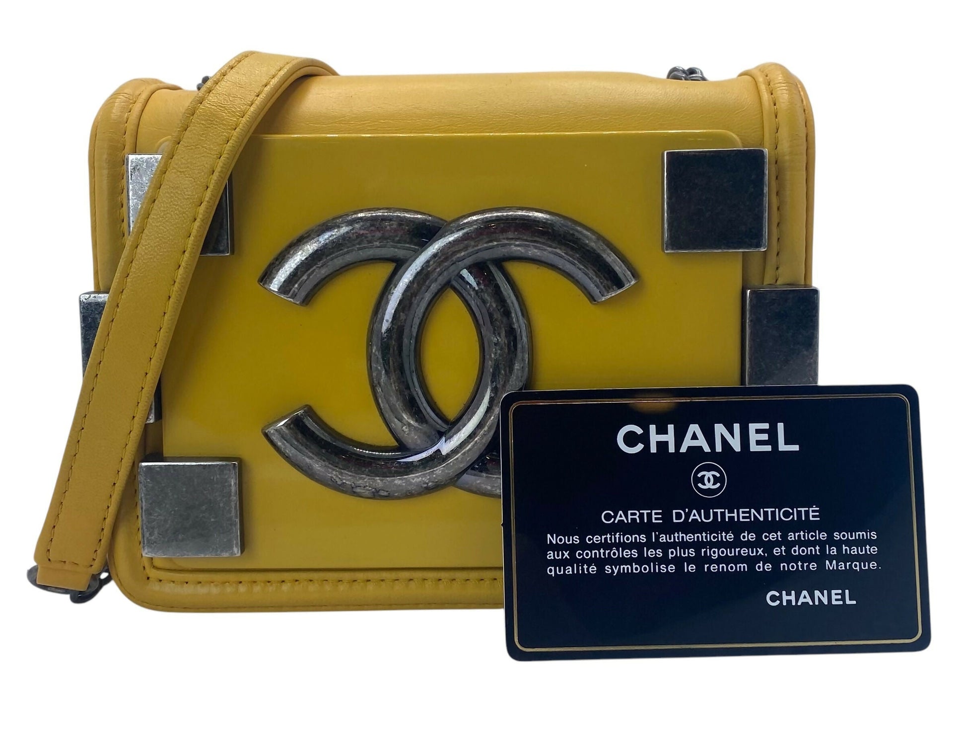Chanel Boy Shoulder Bag - Rovelle Bags