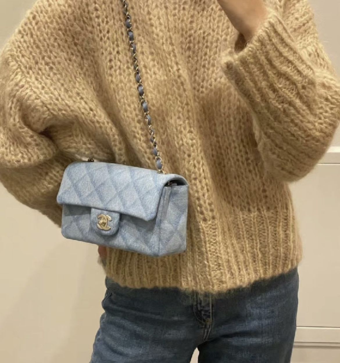 Chanel Chanel 22 Shoulder Bag - Rovelle Bags
