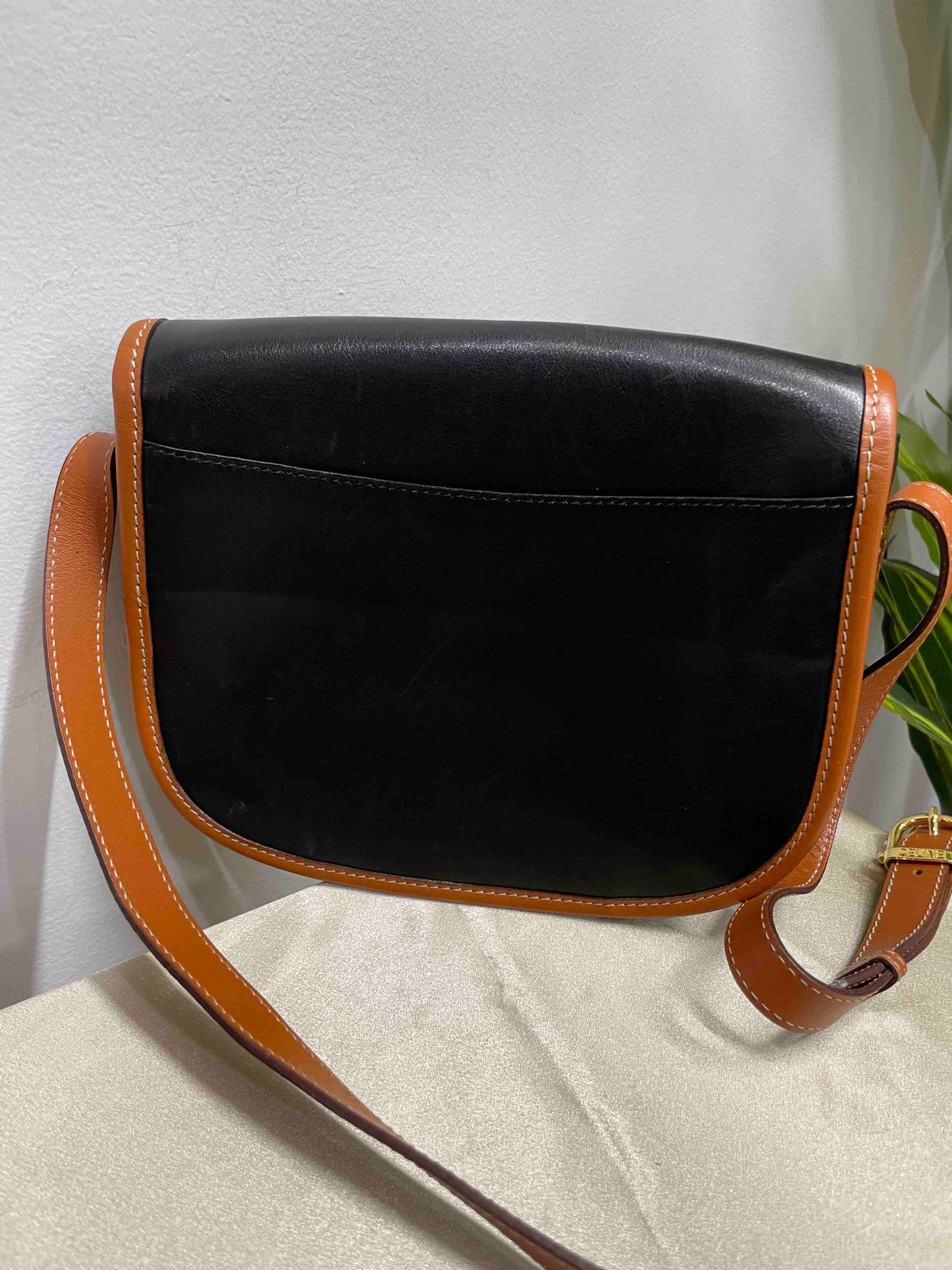 Luxury CELINE Classic Black and Tan Leather Crossbody Bag