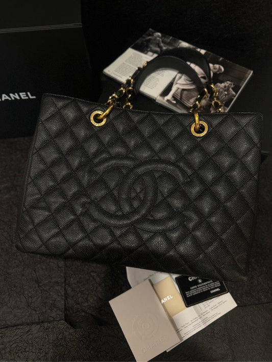 Chanel Shoulder Bag - Almora Bags