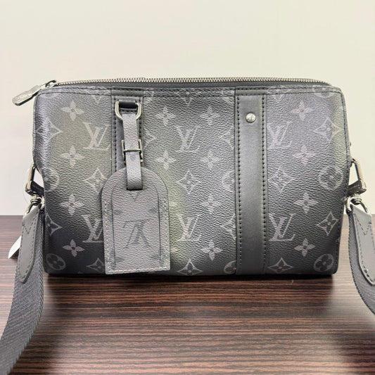 Louis Vuitton Monogram City Keepall Crossbody Bag in Gray - SA Rank? LB109516