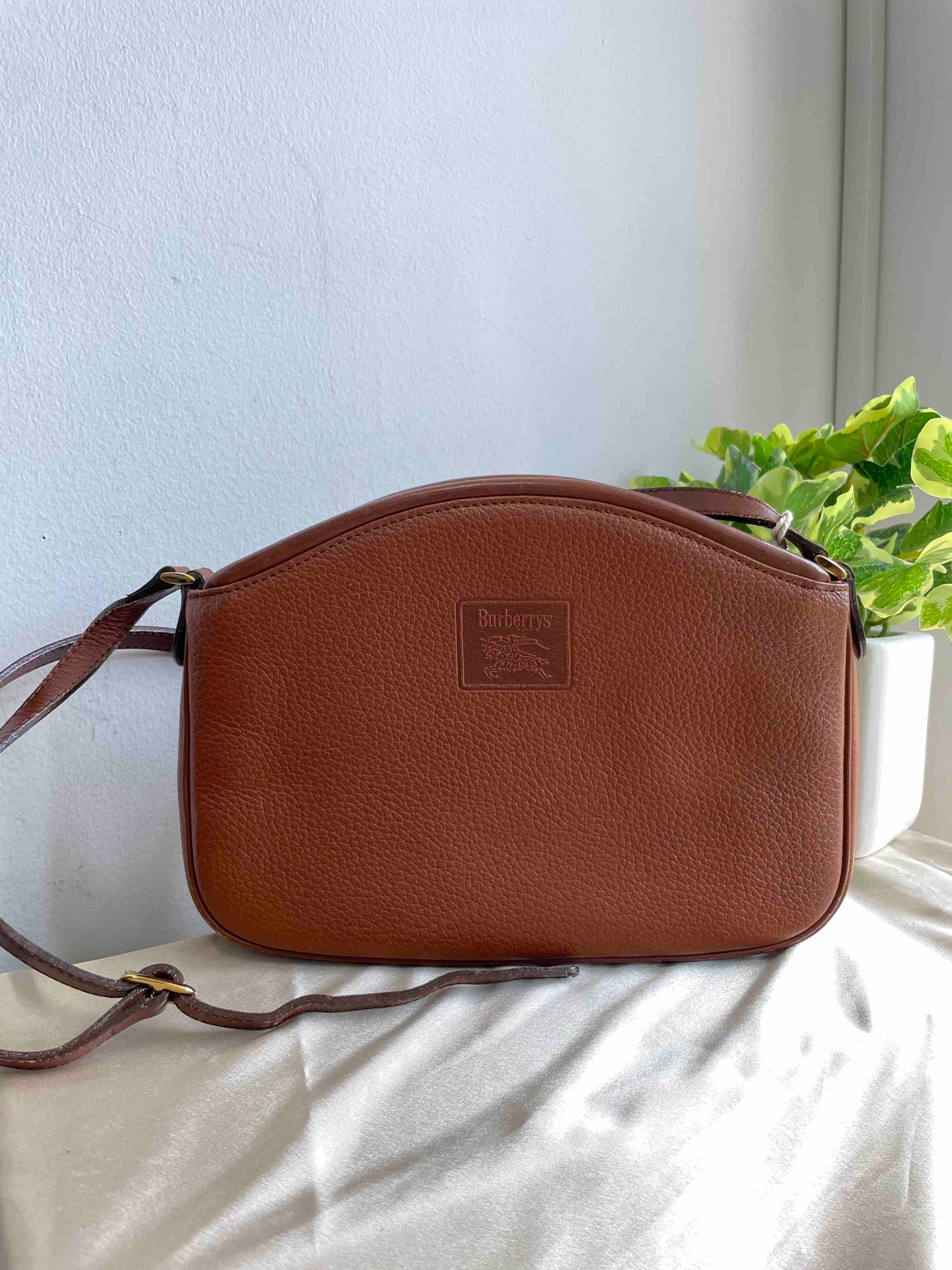 Burberry Crossbody - Rovelle Bags
