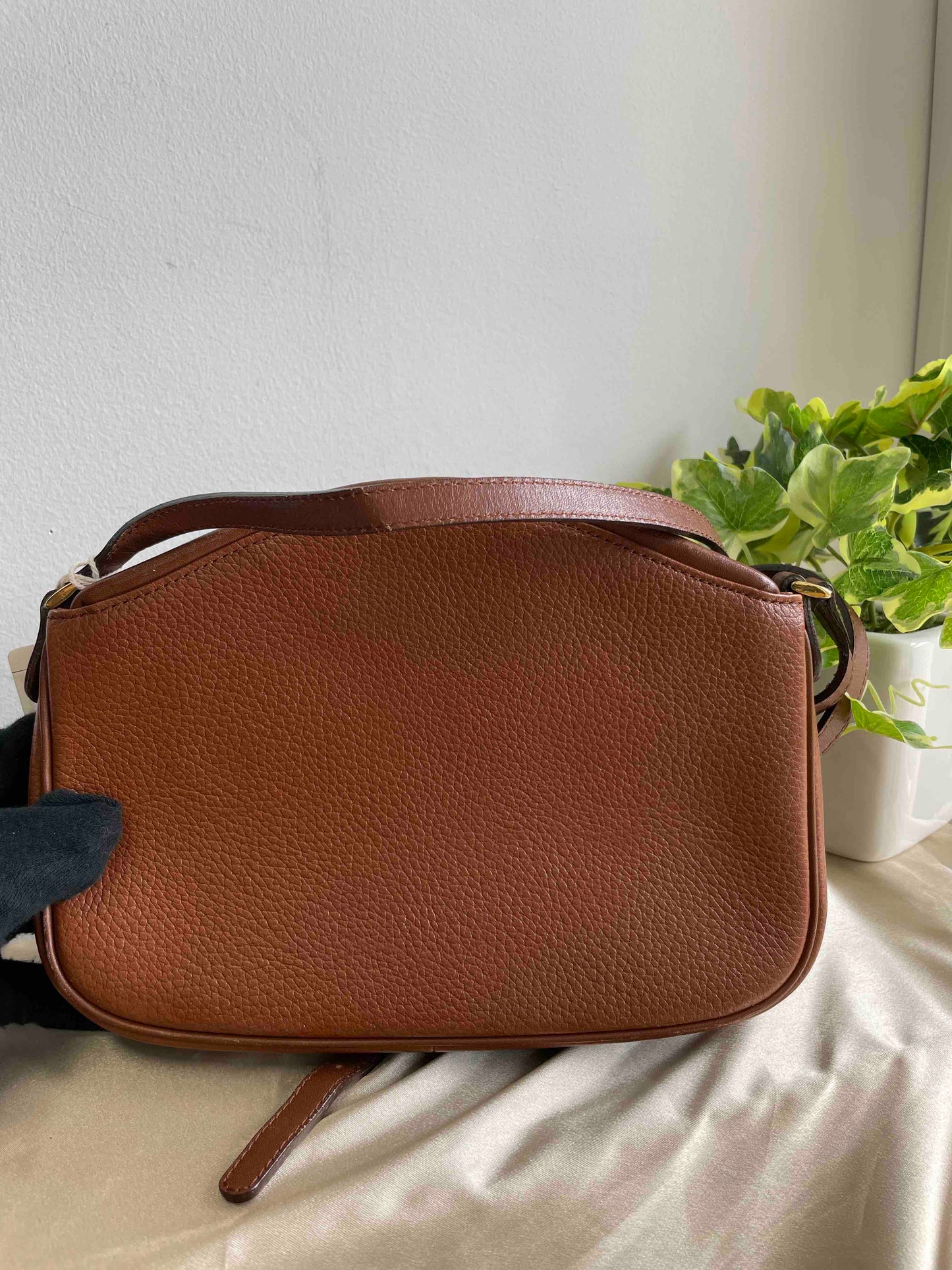 Burberry Crossbody - Rovelle Bags