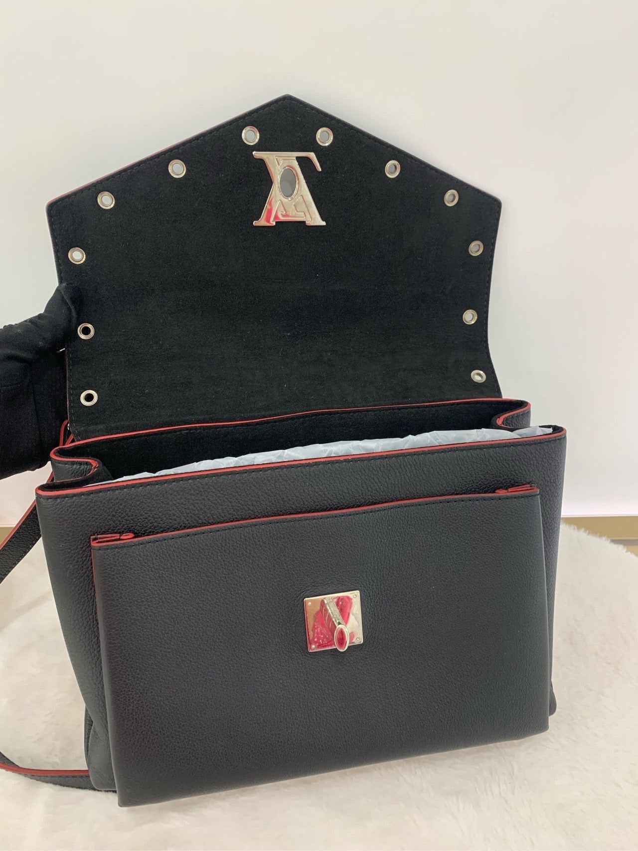 Louis Vuitton Message Bag Monogram Black Leather Messenger Bag