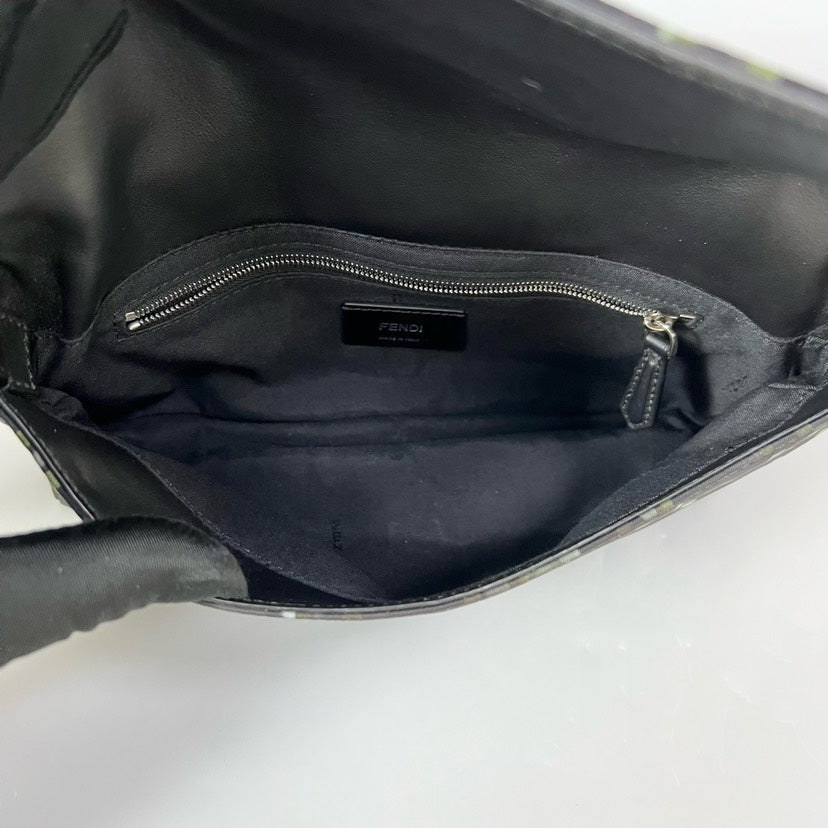 Fendi Baguette Bag 26*15cm XJ11107