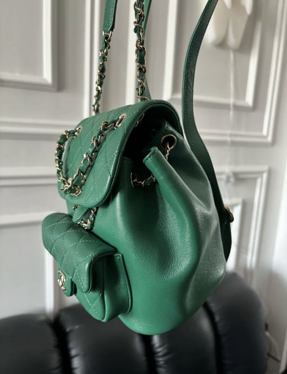 Chanel Chanel 22 Shoulder Bag - Rovelle Bags