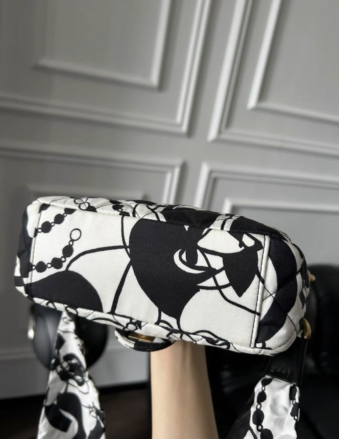 Chanel Handbag - Rovelle Bags