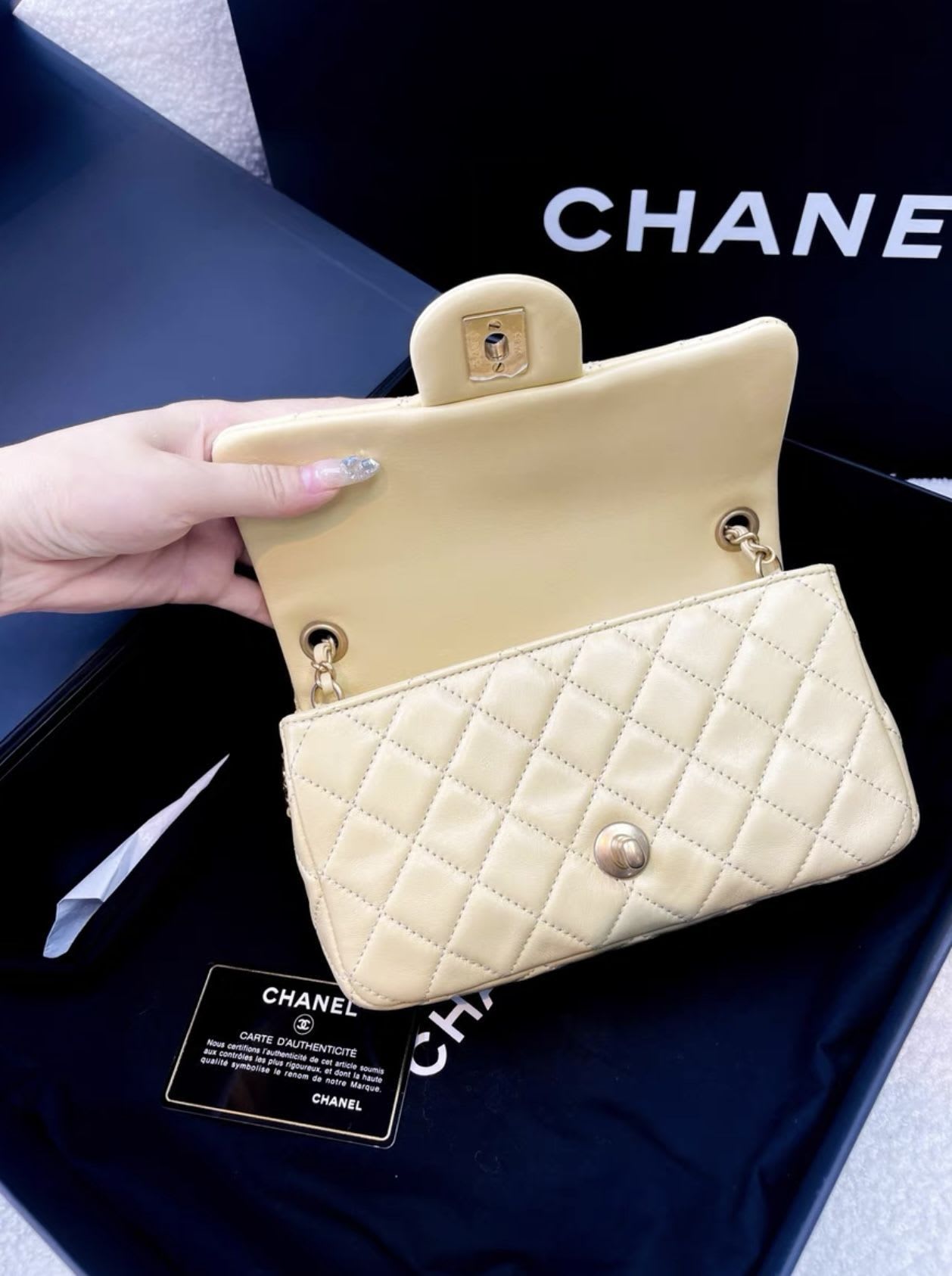 Chanel Shoulder Bag - Rovelle Bags