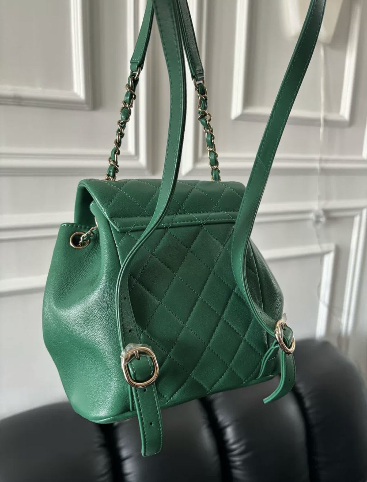 Chanel Chanel 22 Shoulder Bag - Rovelle Bags