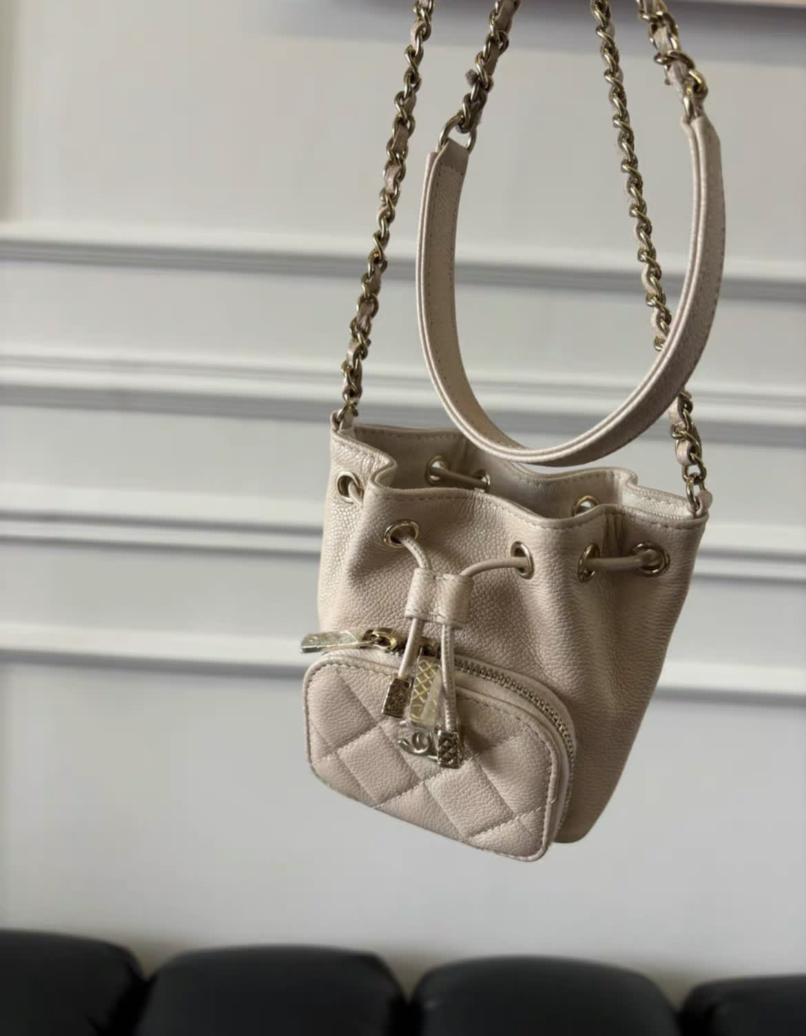Chanel Chanel 22 Shoulder Bag - Rovelle Bags