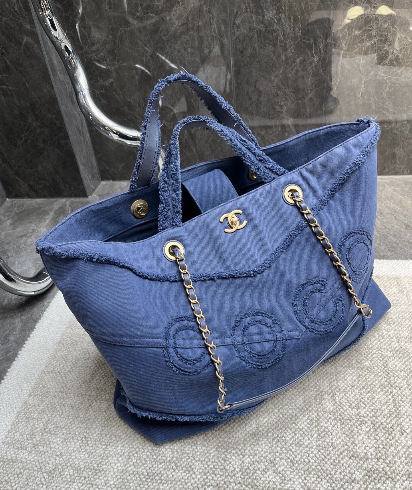 Chanel Handbag - Rovelle Bags