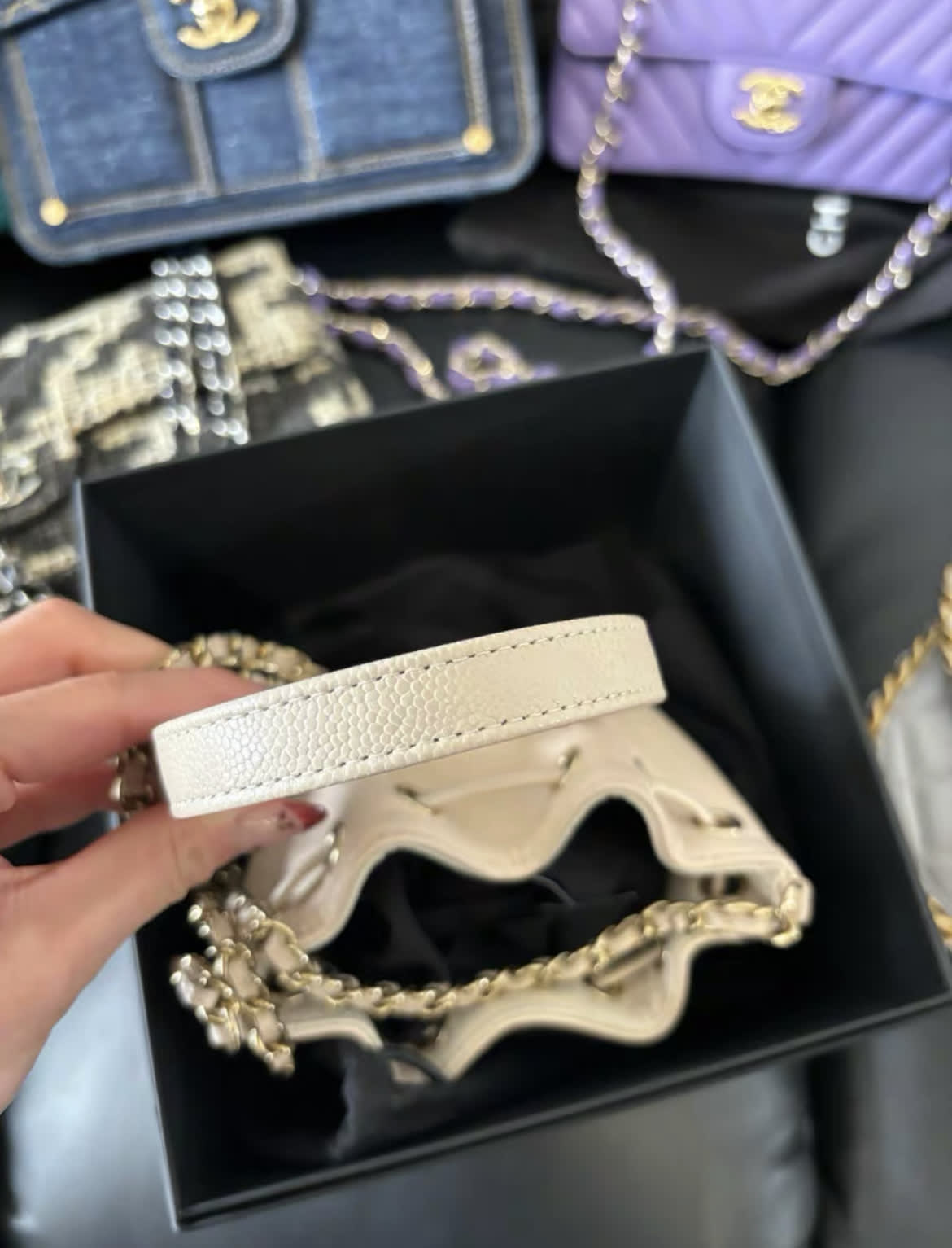 Chanel Chanel 22 Shoulder Bag - Rovelle Bags
