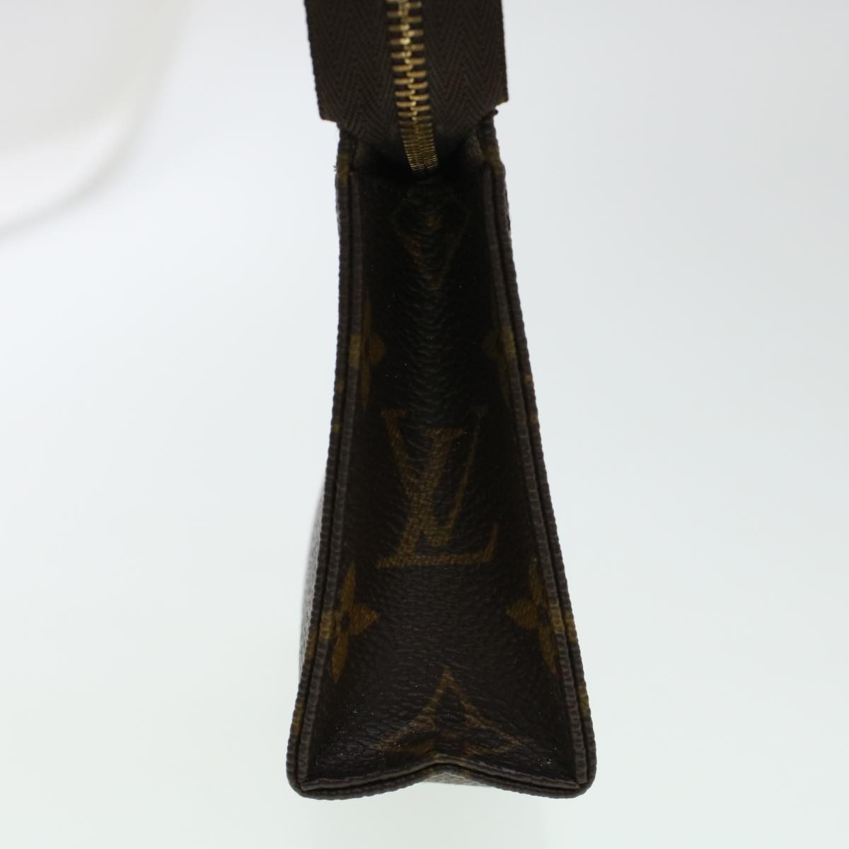 LOUIS VUITTON Monogram Poche Toilette 15 Pouch M47546 LV Auth yk7037B