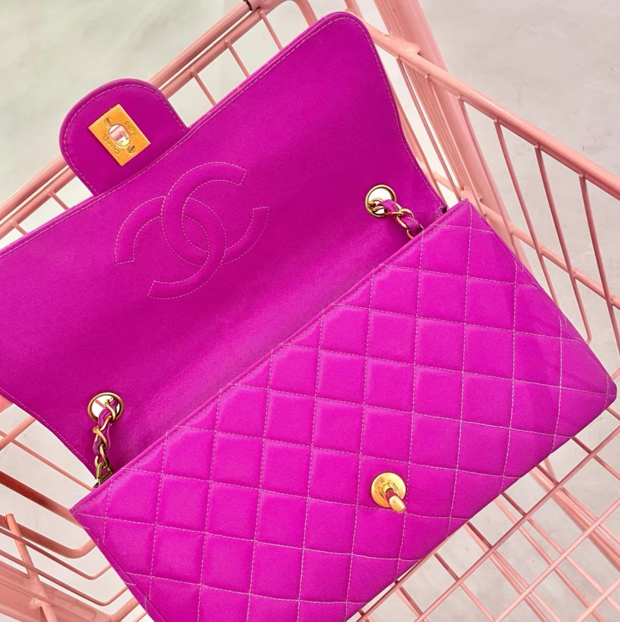 Chanel Handbag - Rovelle Bags