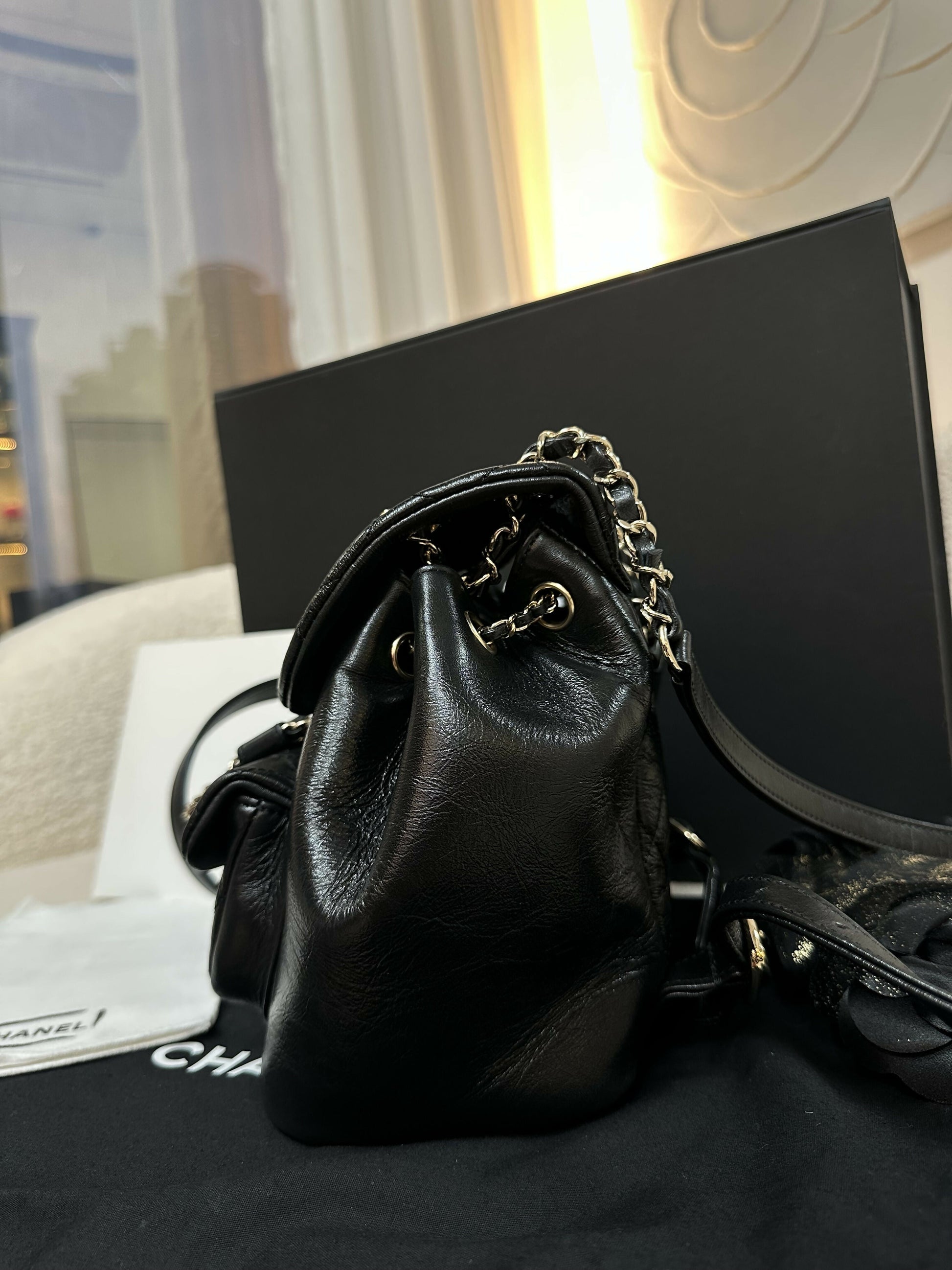 Chanel Chanel 22 Shoulder Bag - Rovelle Bags